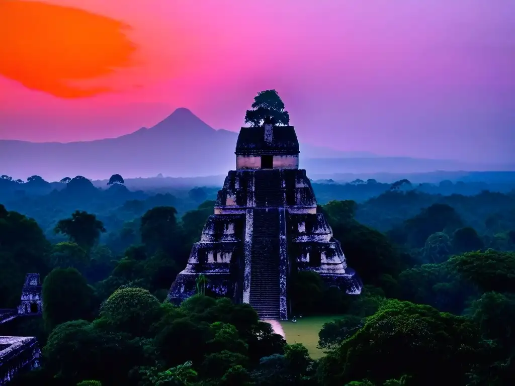 Ruinas ancestrales de Tikal al atardecer: misterio maya Antiguas ruinas de Tikal al atardecer, templos silueteados en cielo naranja y morado vibrante